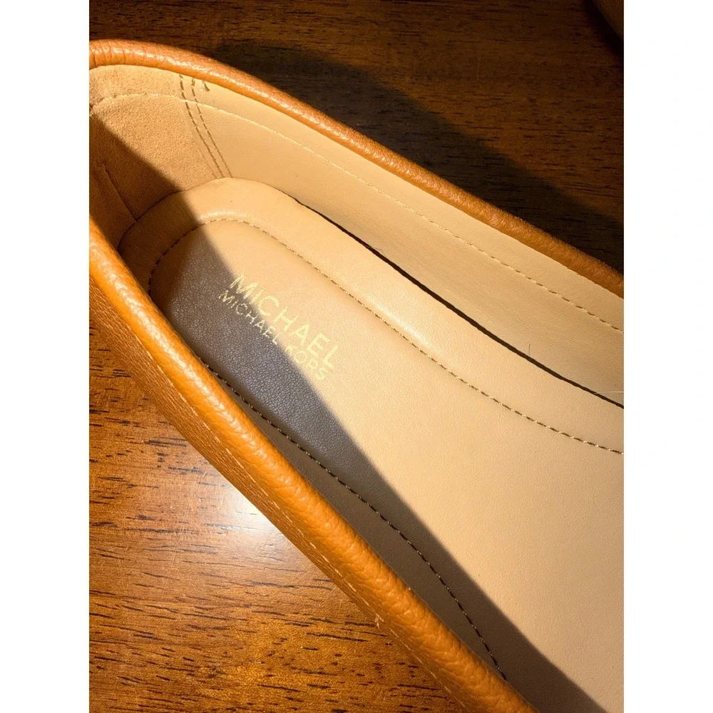 Michael Kors Lillie Moccasin Women 7.5 Tan Excellent Pebbled Leather Flats MG19F